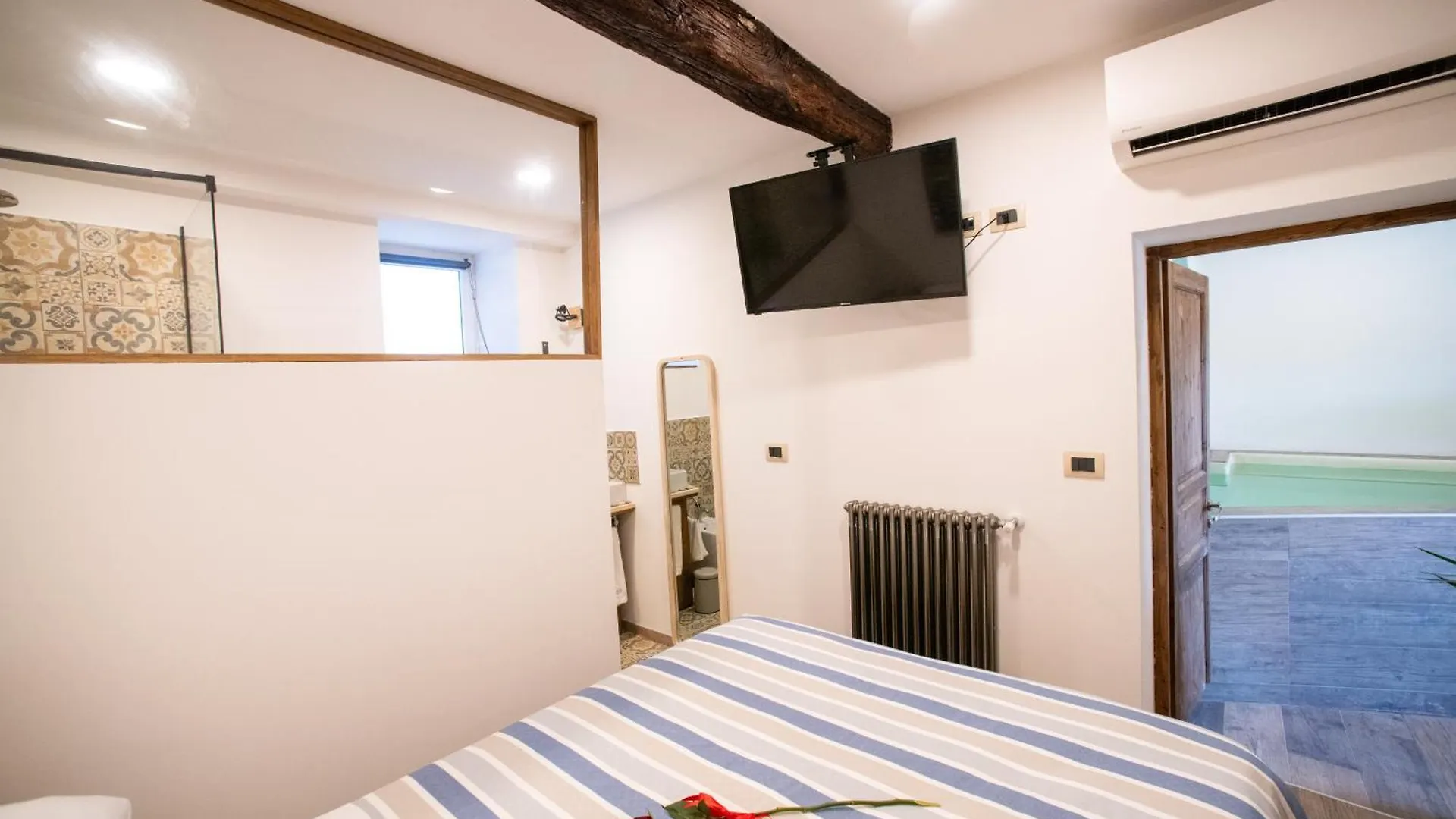 Podere Maletto - Appartamento Con Piscina Interna Riscaldata Savona Italy